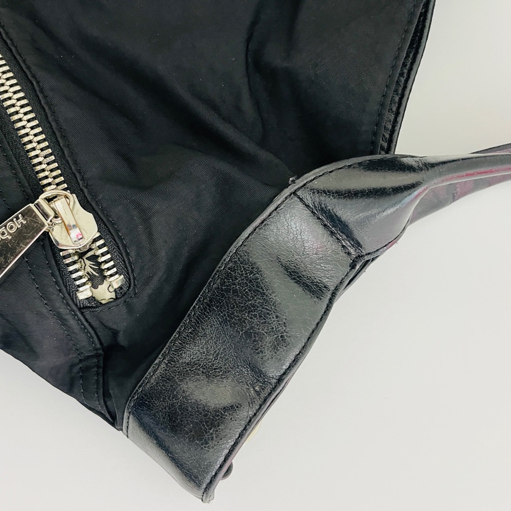 HOBO Black Crossbody Tote Zippers Nylon Classic - Picture 4 of 9